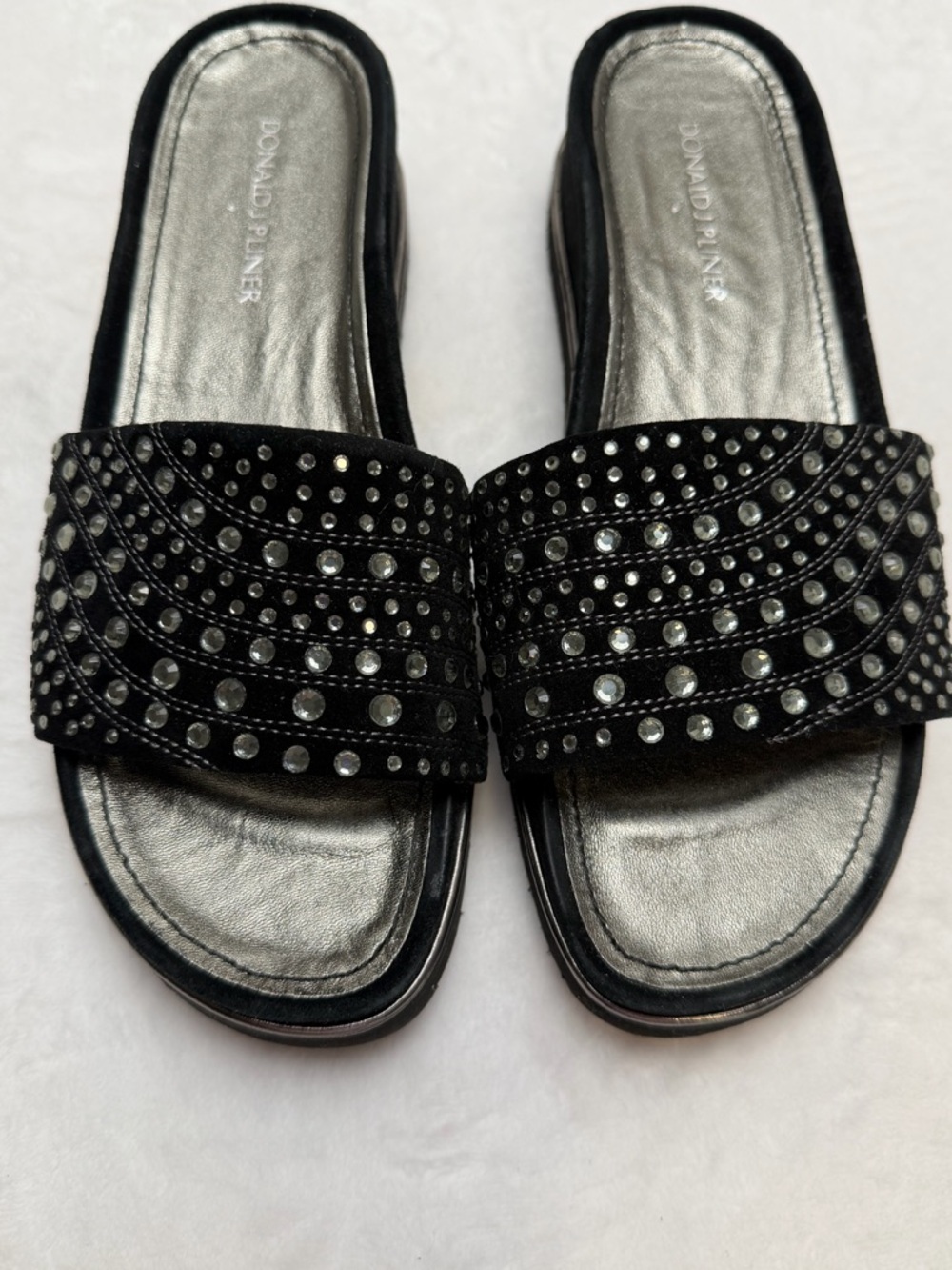 Donald Pliner Cava Slide Platform Wedge 8M Black Rhinestones Modern Chic NWOB - Picture 3 of 11